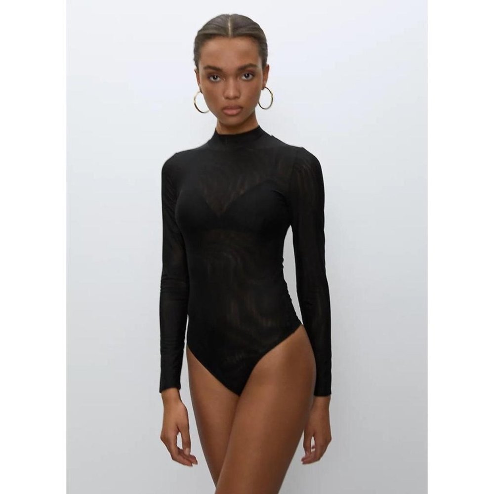 Aritzia Babaton Parlay mesh bodysuit